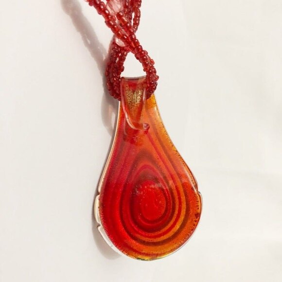 Glass Teardrop Pendant Red Beaded Necklace - Picture 5 of 8
